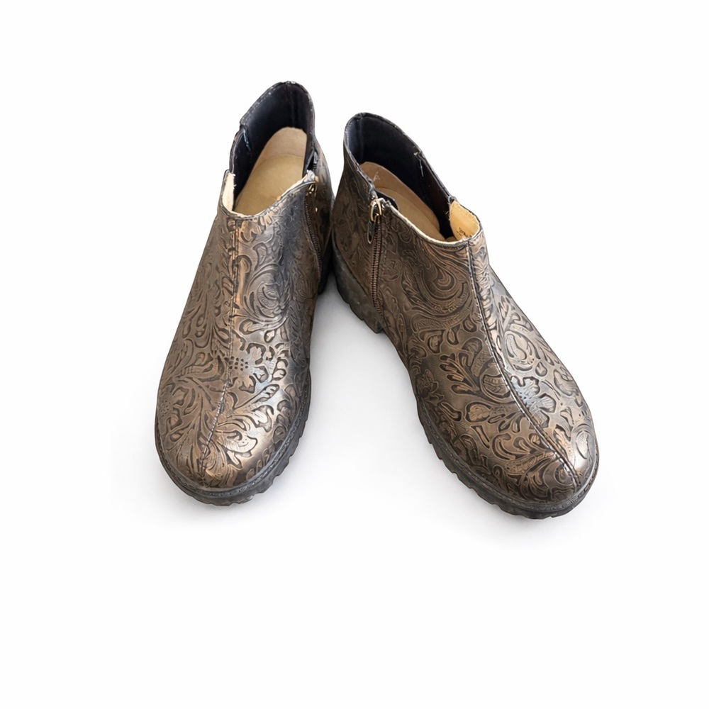 Alegria Floral Embossed Brown/Black Leather Ankle Boots EU 37 US 6.5–7